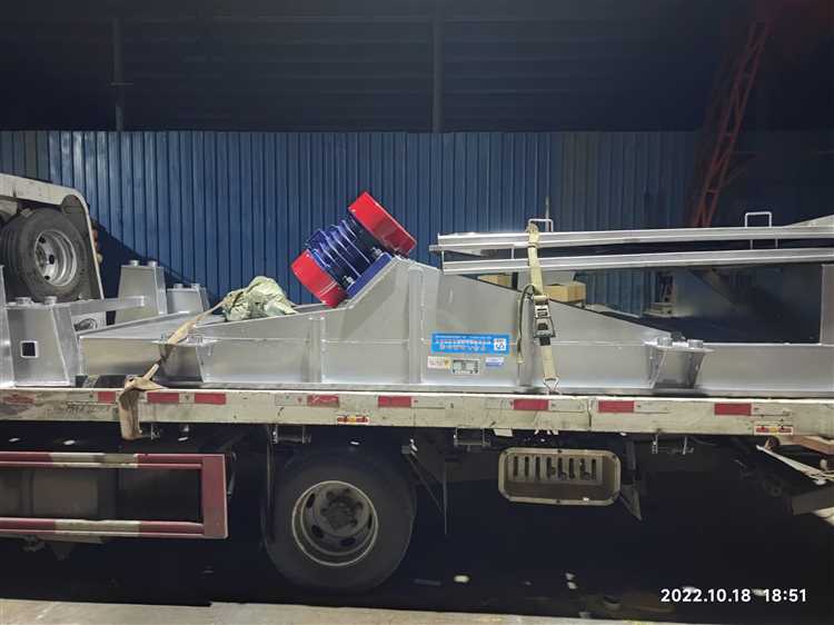 直線篩、直排篩、旋振篩、振動(dòng)平臺(tái)等設(shè)備集中發(fā)貨