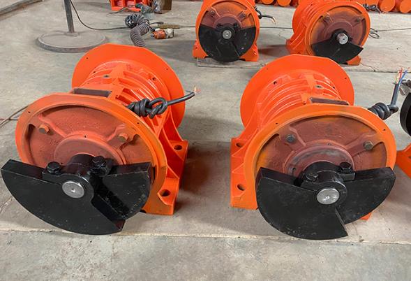 如判斷三元振動(dòng)篩采用振動(dòng)電機(jī)的質(zhì)量？